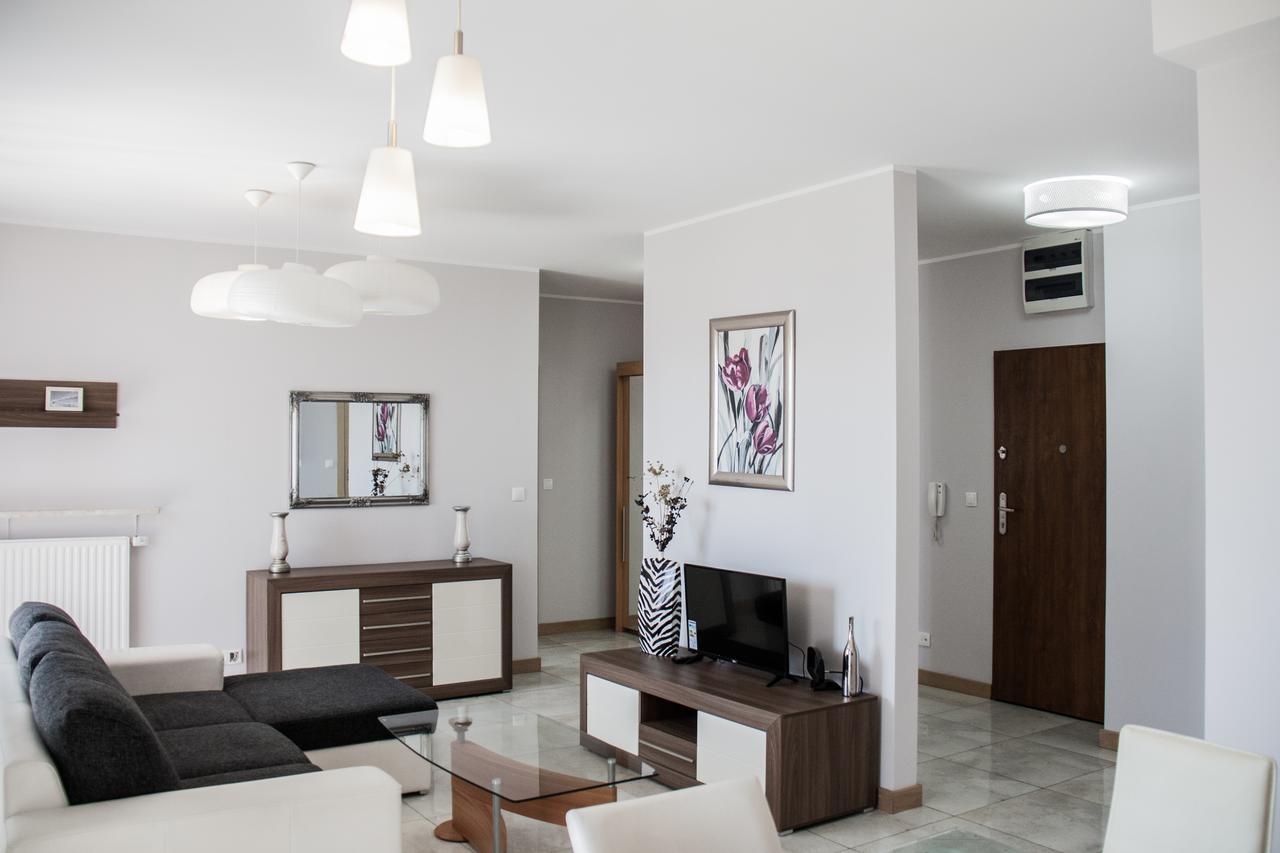 Senator Warsaw Apartments Esterno foto